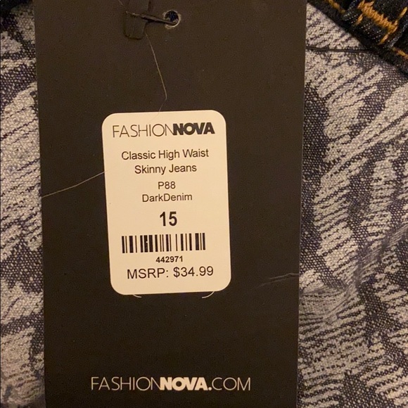 Fashion Nova jeans - Picture 4 of 4